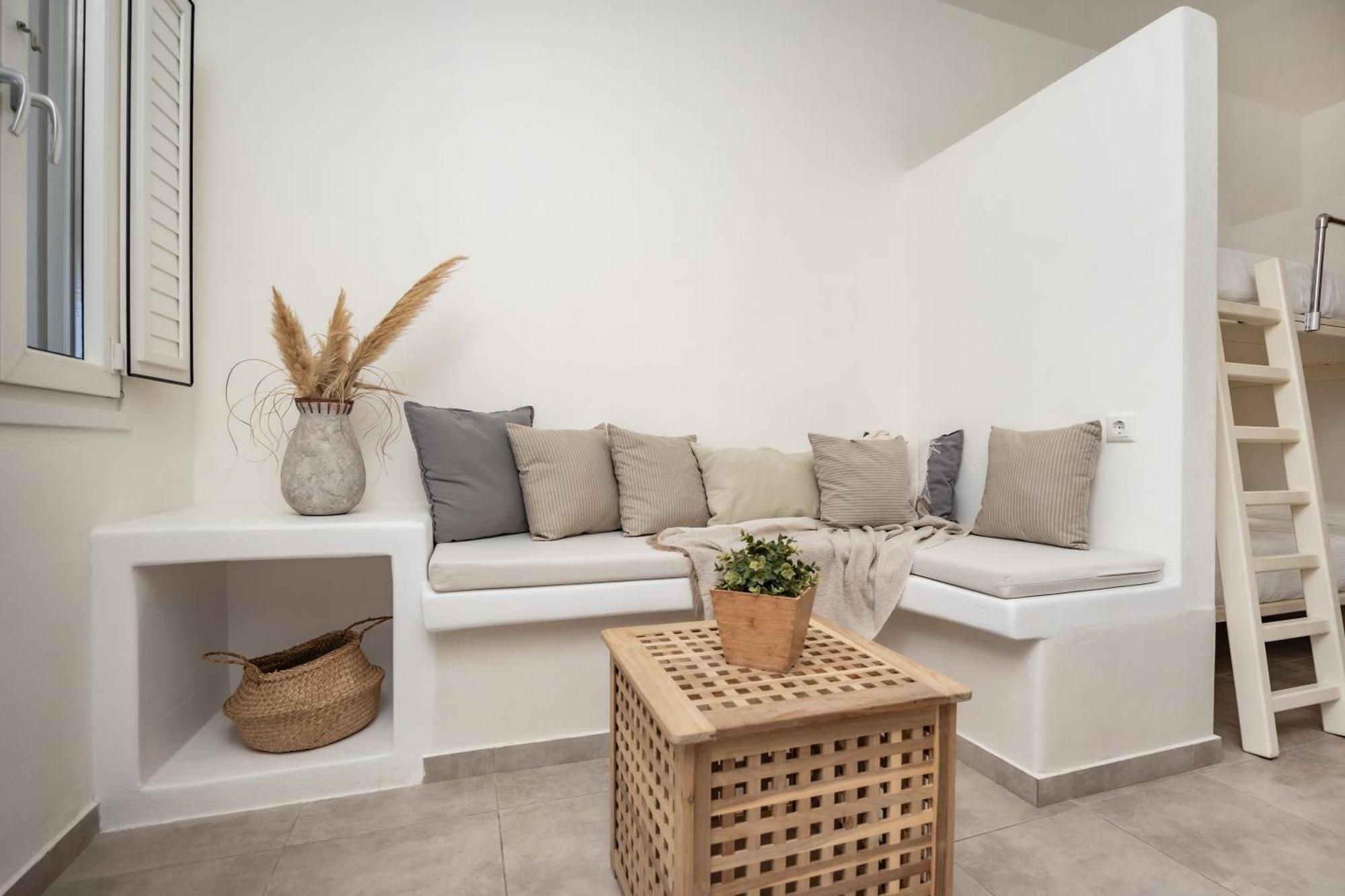 Thea Suites Naxos Agios Prokopios  Exterior photo